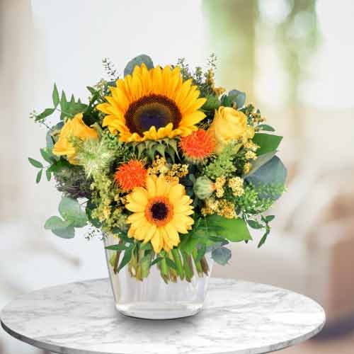  Arrangement of Sunflower-Send Birthday Gifts to Augsburg
