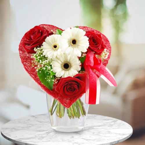 White and Red Bouquet-Send Birthday Gifts to Cologne