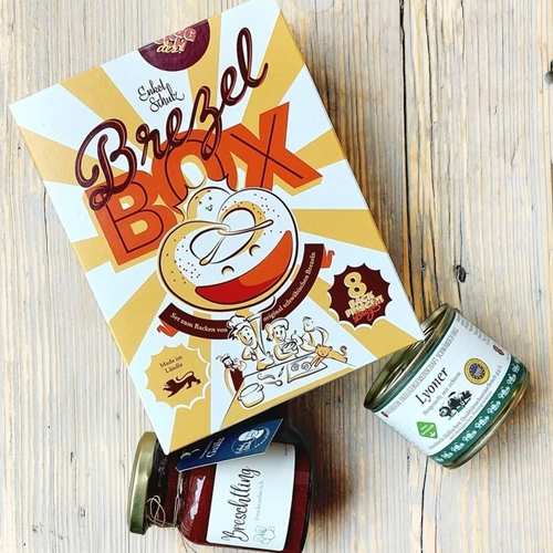 - Pretzel Lover’s Gift Box Delivery