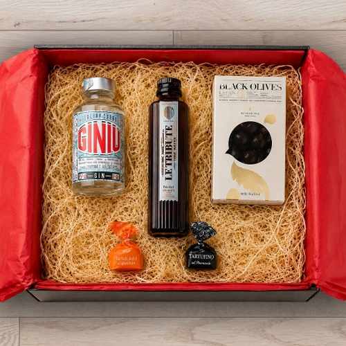 Unique Gifts Delivery For Long-Distance Friend