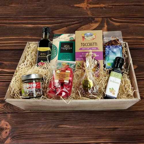 - Luxury Gourmet Basket With Chocolate & Fruit Tea