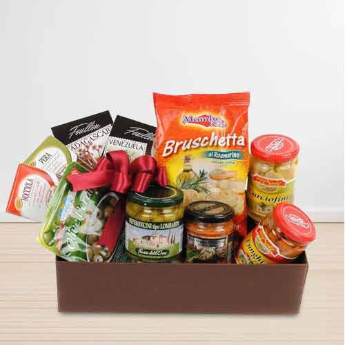 Pickles And Chocolate Hamper-Gift Ideas For Your Supervisor