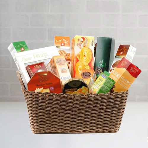 Sweet And Savory Snack Baskets-Gift Basket For A Woman Send To Spain