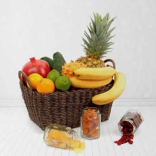 Fresh And Dried Fruit Gift Basket-Fruit To Send For Sympathy