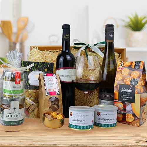 Wine And Snack Hamper-Food Gifts To Send