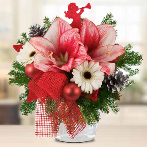 Winter Wonder Amaryllis Bouquet-Festive Red And White Amaryllis Bouquets For Holiday Delivered In Dortmund
